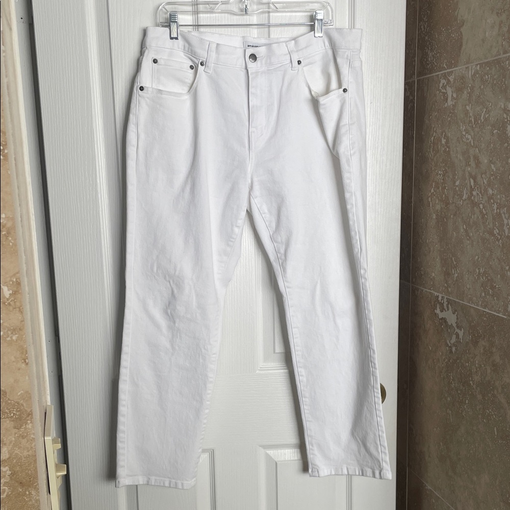 Amazon Essentials - White Denim Five Pocket Jeans. - image 1